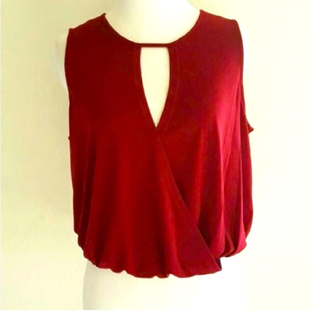 Bcbgeneration Keyhole Wine Crossover Cropped Top - image 4
